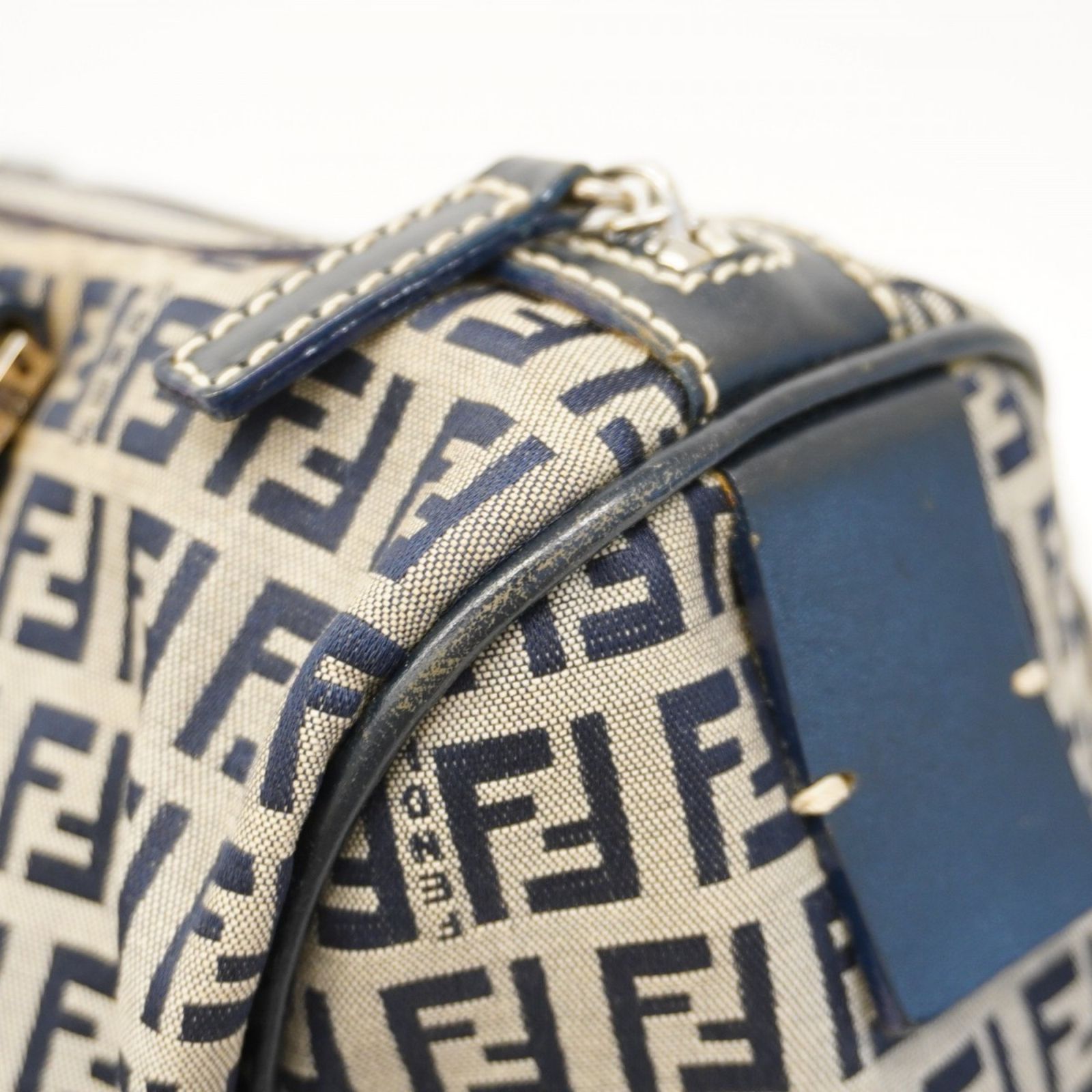 FENDI フェンディ ズッキーノ柄　ハンドバッグ　ネイビー Yahoo!オークション -「fendi ズッキーノ柄 ショルダーバッグ