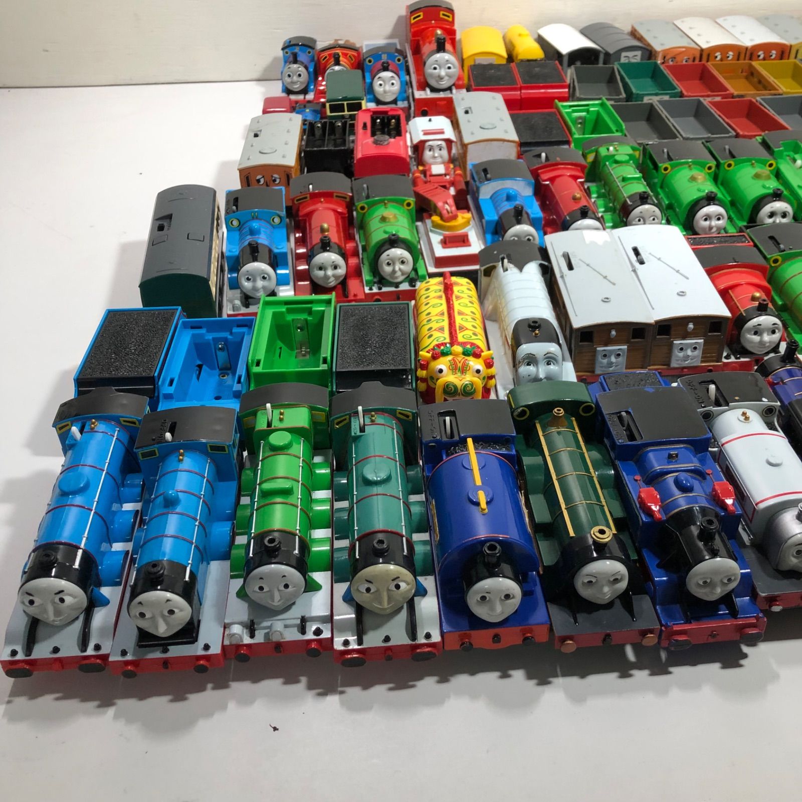 プラレール　大量まとめ　機関車トーマス プラレール大量まとめ 機関車トーマス おもちゃ TOMY ジャンク品