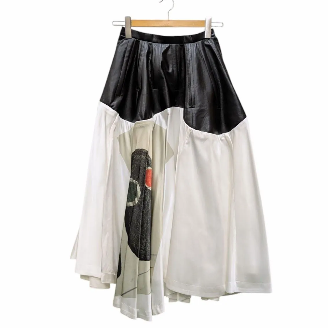 TOGA ドッキング フリルスカート白　34サイズ TOGA ドッキング フリルスカート白 34サイズ