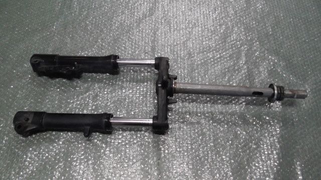 グランドアクシス100 SB06J の フロントフォークセット 1760673768