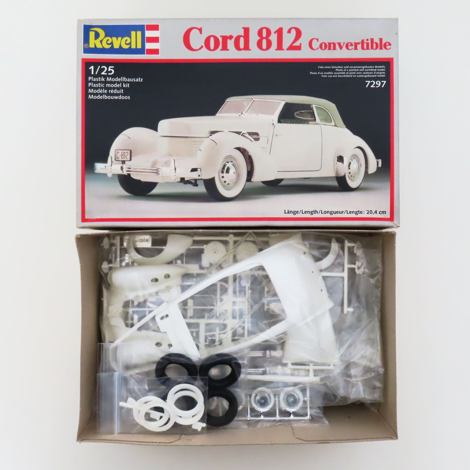 S09-B06 未組立 Revell レベル 1/25 Cord 812 Convertible コード モデル812 クラシックカー プラモデル