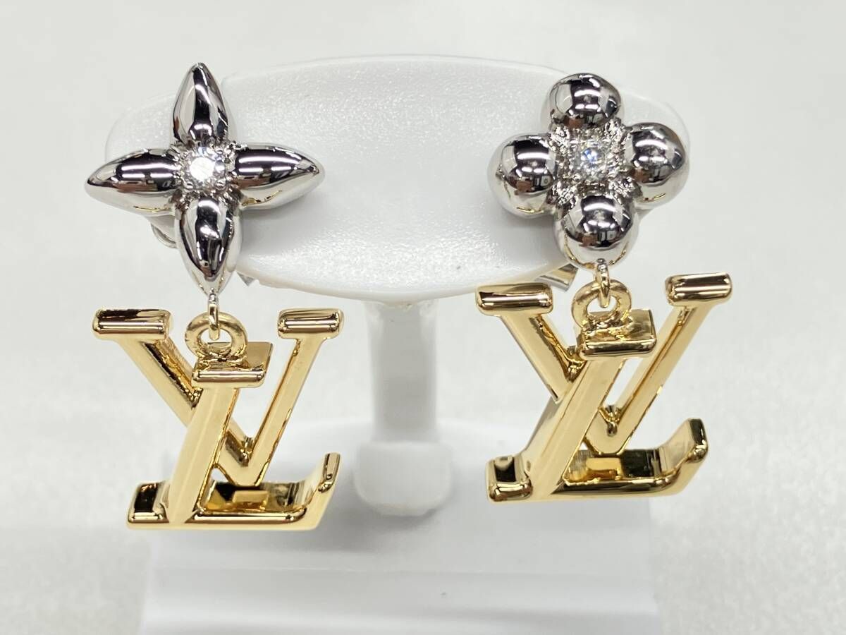 LOUIS VUITTONルイヴィトン ピアス パンダントLVアイコニック フラワー M01287