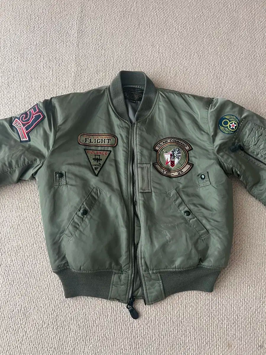 パイロットジャンパー MA-1 ミリタリーパッチジャケット