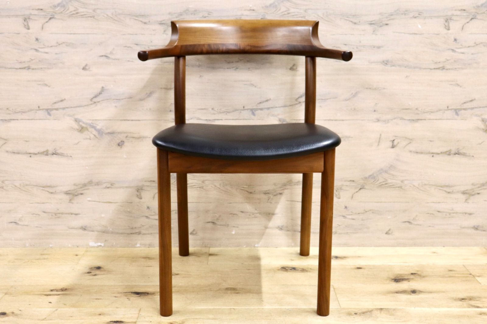 ウォールナット材 本革