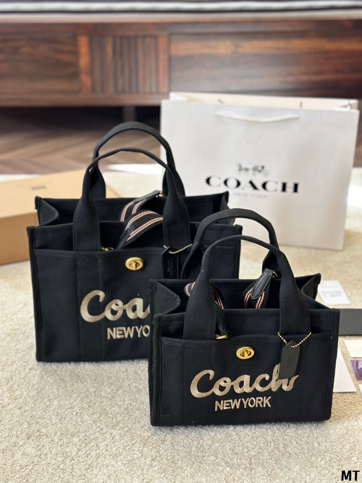 【新品未使用】COACH トートバッグ 34 カーゴ タグ付き