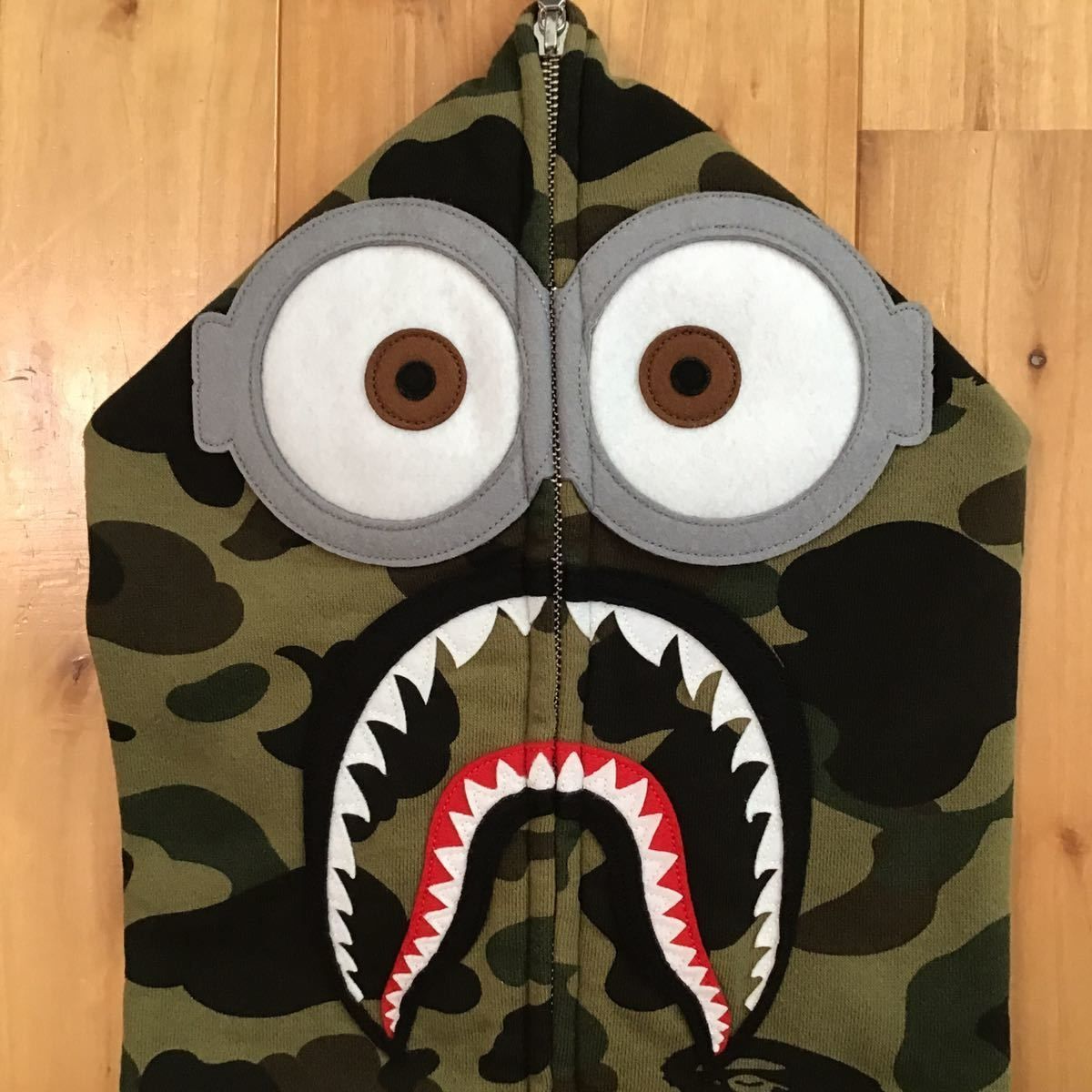 ミニオン シャーク パーカー Lサイズ a bathing ape BAPE camo MINIONS