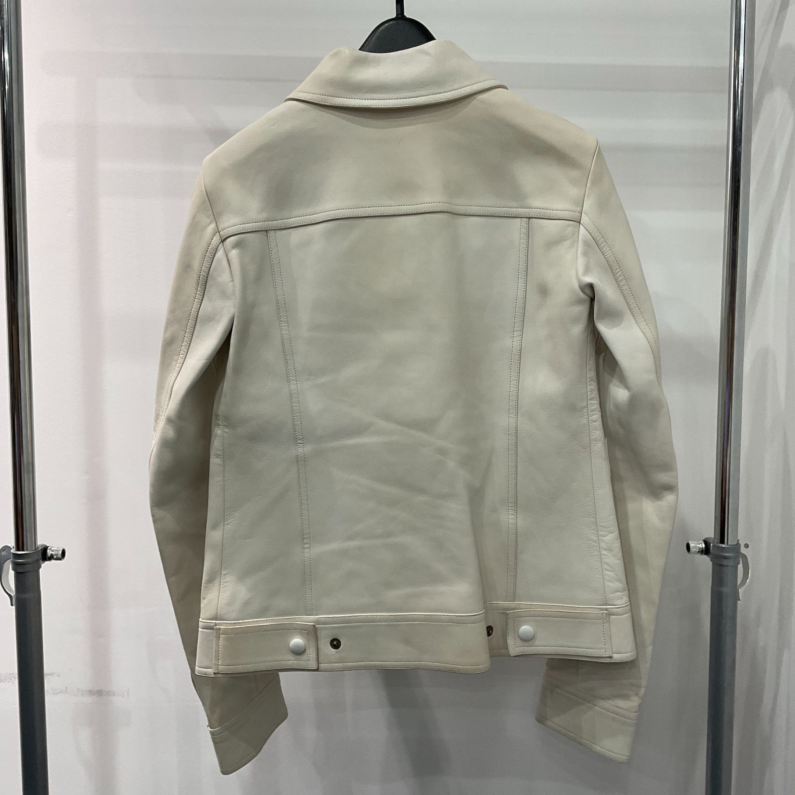 ルイヴィトン アウター ラム レザー ジャケット ブルゾン 白 #34 D25034370