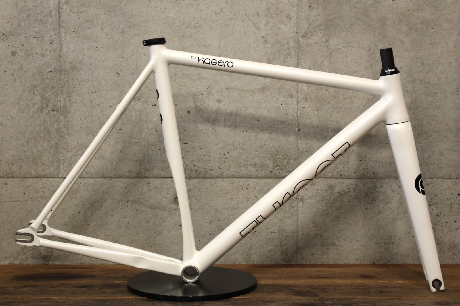 TERN SURGE フレームセット（52）＋ホイール 新着展示 tern surge pro