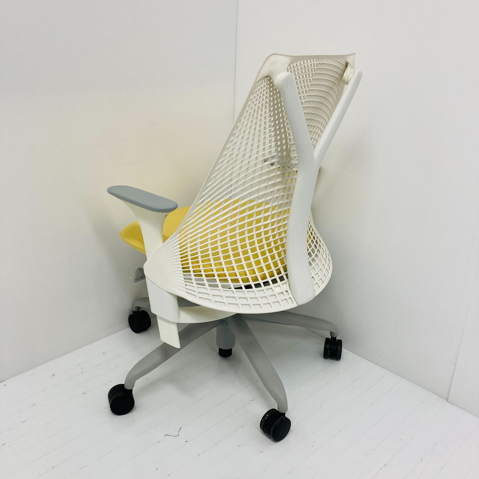 【中古 A(中古品)】SAYL Chair(セイルチェア) AS1YA23HAN265BB98631HA09 中古】セイルチェア AS1YA23HAN265BB98631HA09 Herman Miller