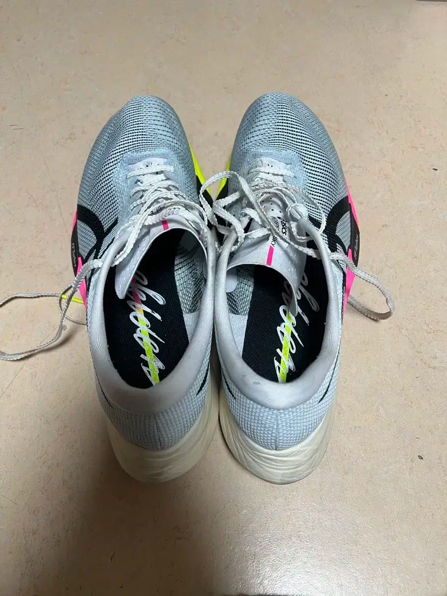 Asics アシックス メータースピード パリ 275
