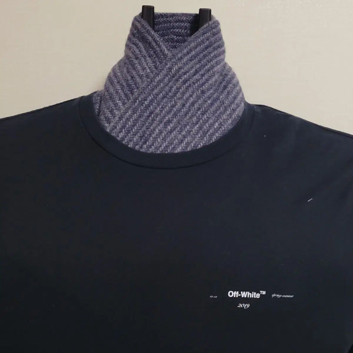 Off-White オフホワイト