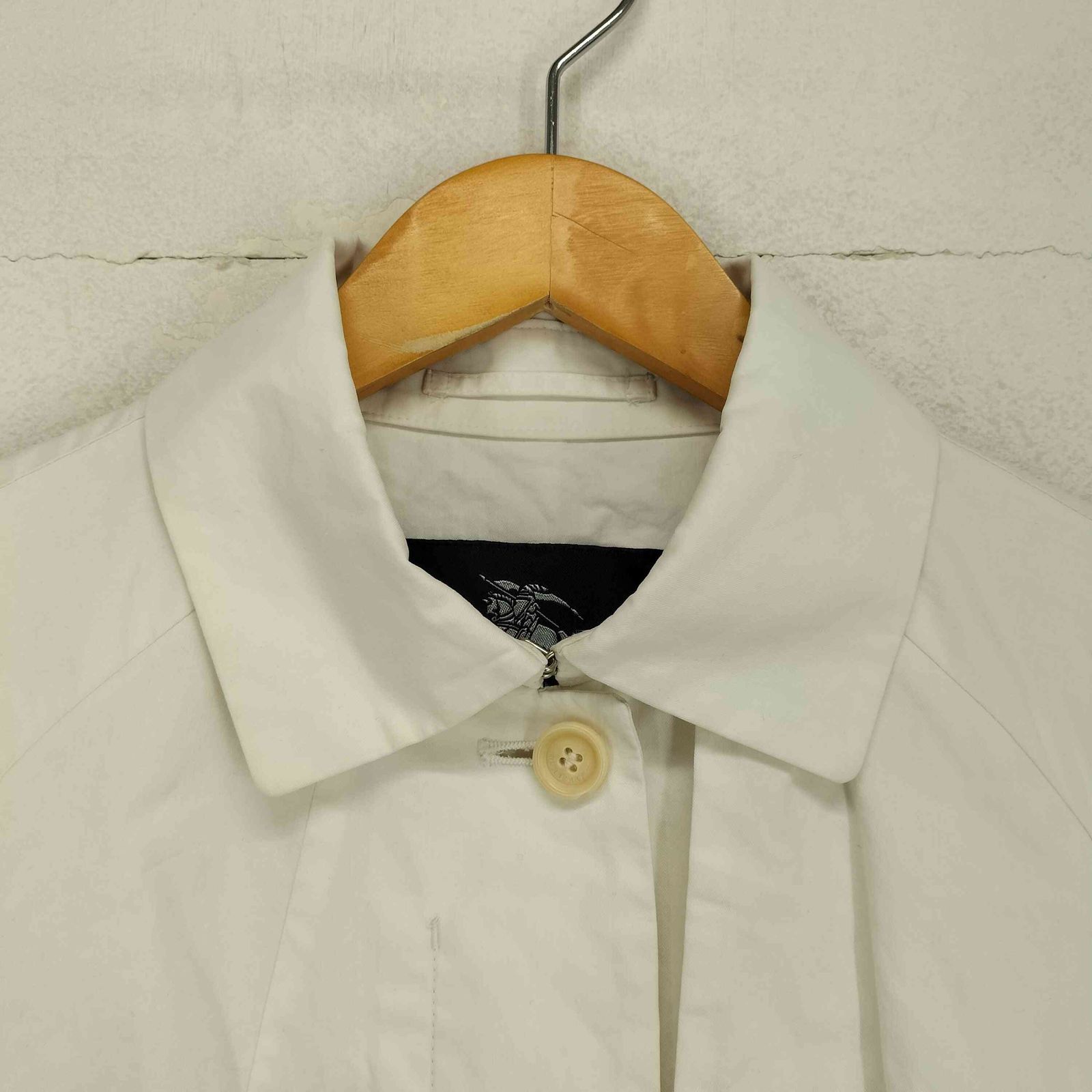 バーバリーロンドン】ホワイト ベルト付きショートコート40