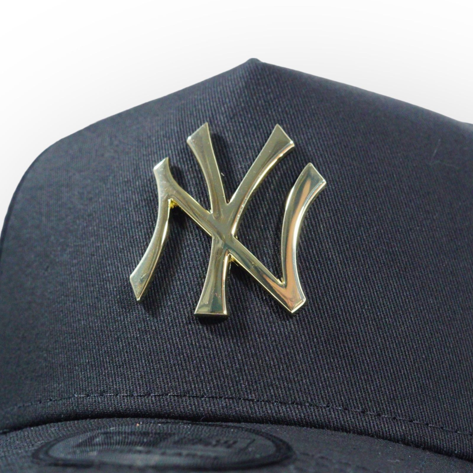 ◇日本未発売◇New Era 9FORTY New York Yankees ゴールドメタルロゴ 