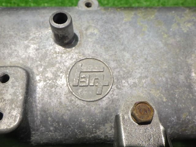 カローラ ヘッドカバー タペットカバー KE35 A型 トヨタ 251016238 FFCRYSTALESIA_COM