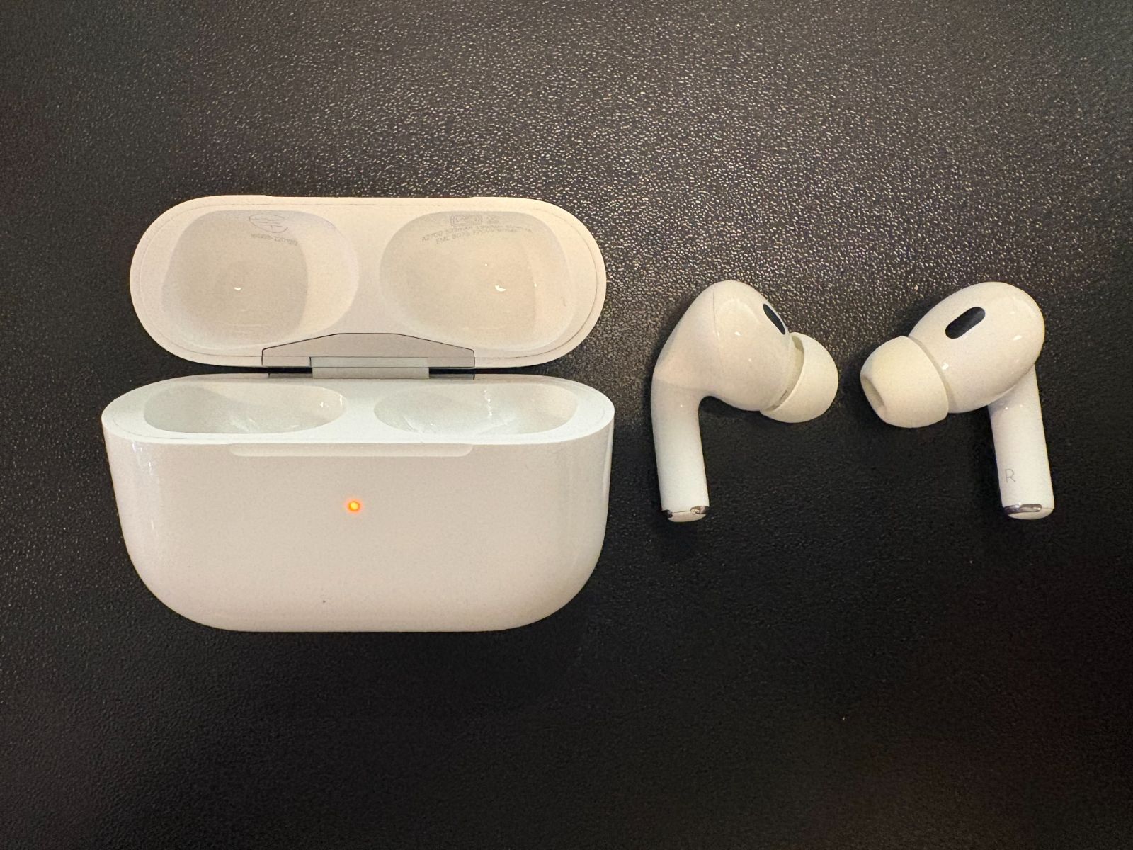 ジャンク品】 AirPods Pro(2nd generation) 251027-21 - メルカリ