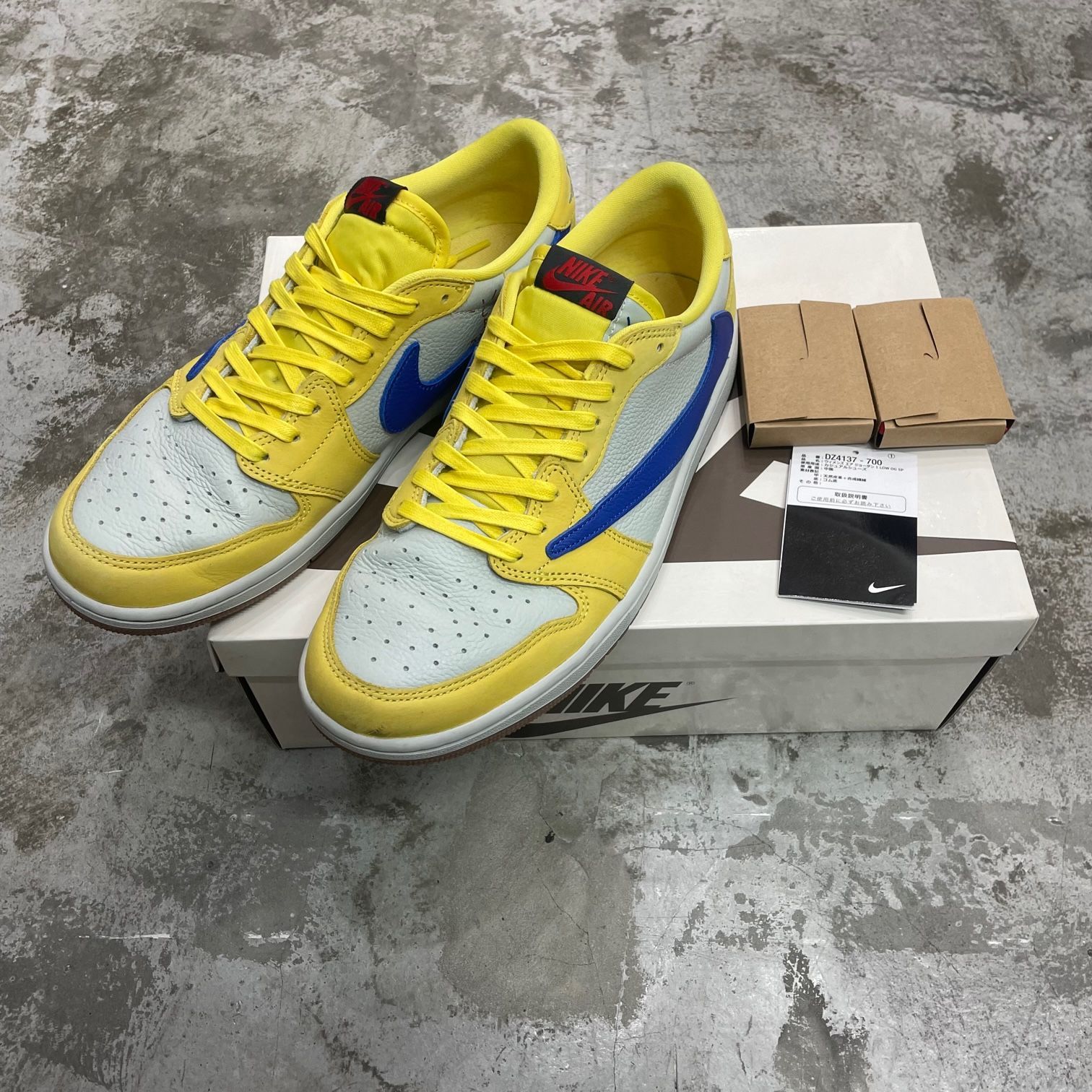 トラヴィススコット×ナイキ エアジョーダン1 レトロ ロー OG カナリー Travis Scott × Nike Women's Air Jordan 1 Retro Low OG