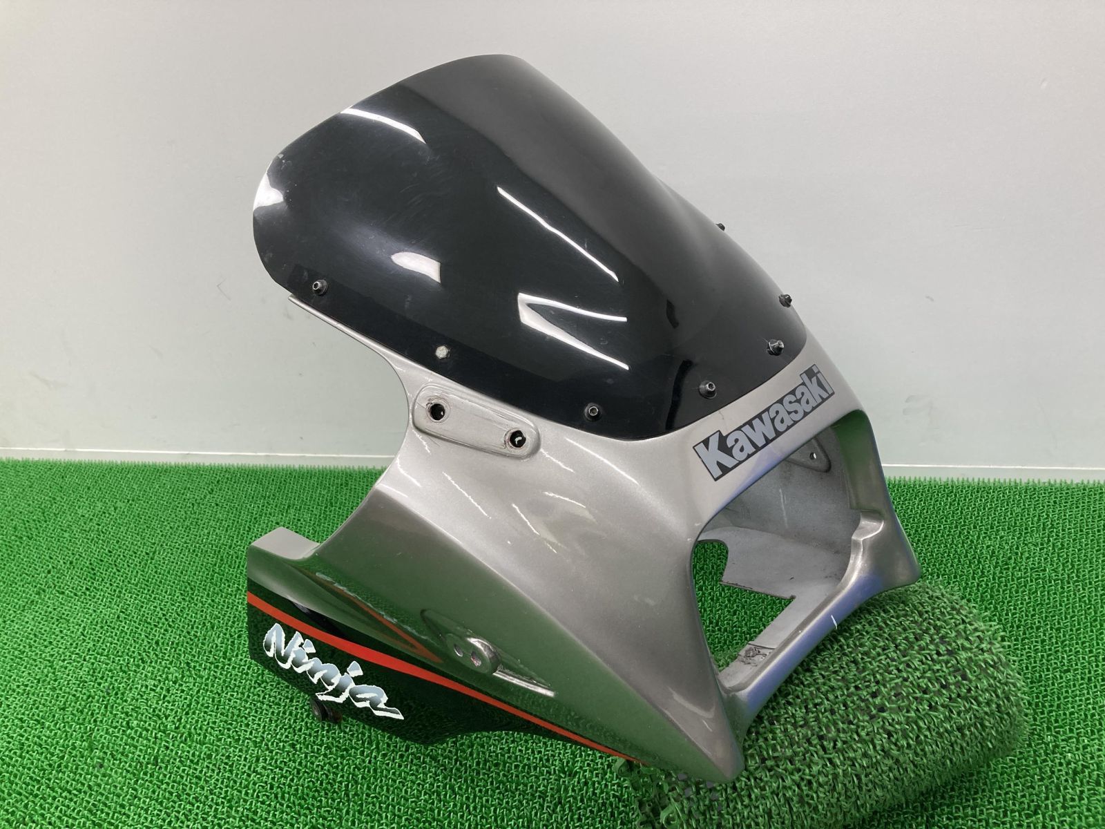 GPZ ninja フロントカウル！送料無料！ ペイント後未使用GPZ900Rニンジャ アッパーカウル A-TECH エーテック