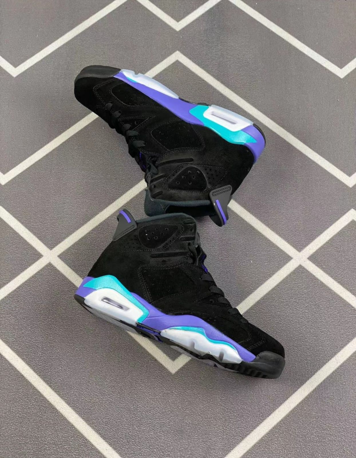 NIKE AIR JORDAN 6 RETRO AQUA