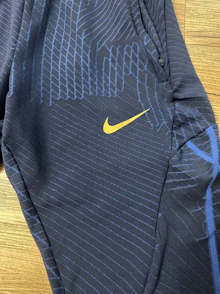 adv ヴェイパーニット