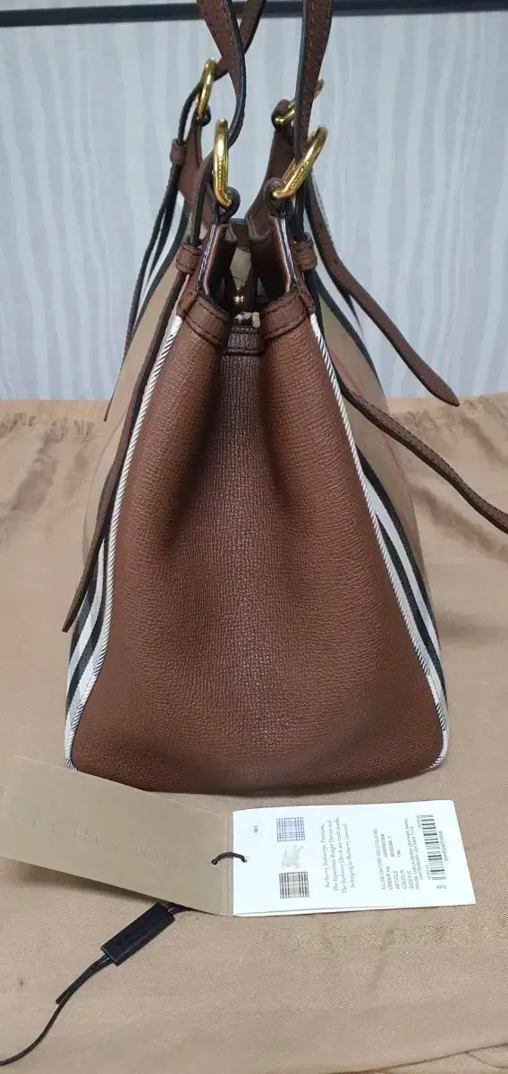 トートバッグ 本物の