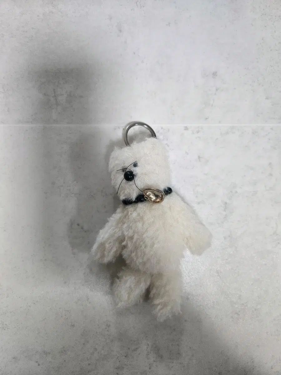 monamhee モナムヒ ピースマイナスワンコラボ キーリング 白黒セット ファッションブランド「PEACEMINUSONE」と韓国のセレブたちに愛