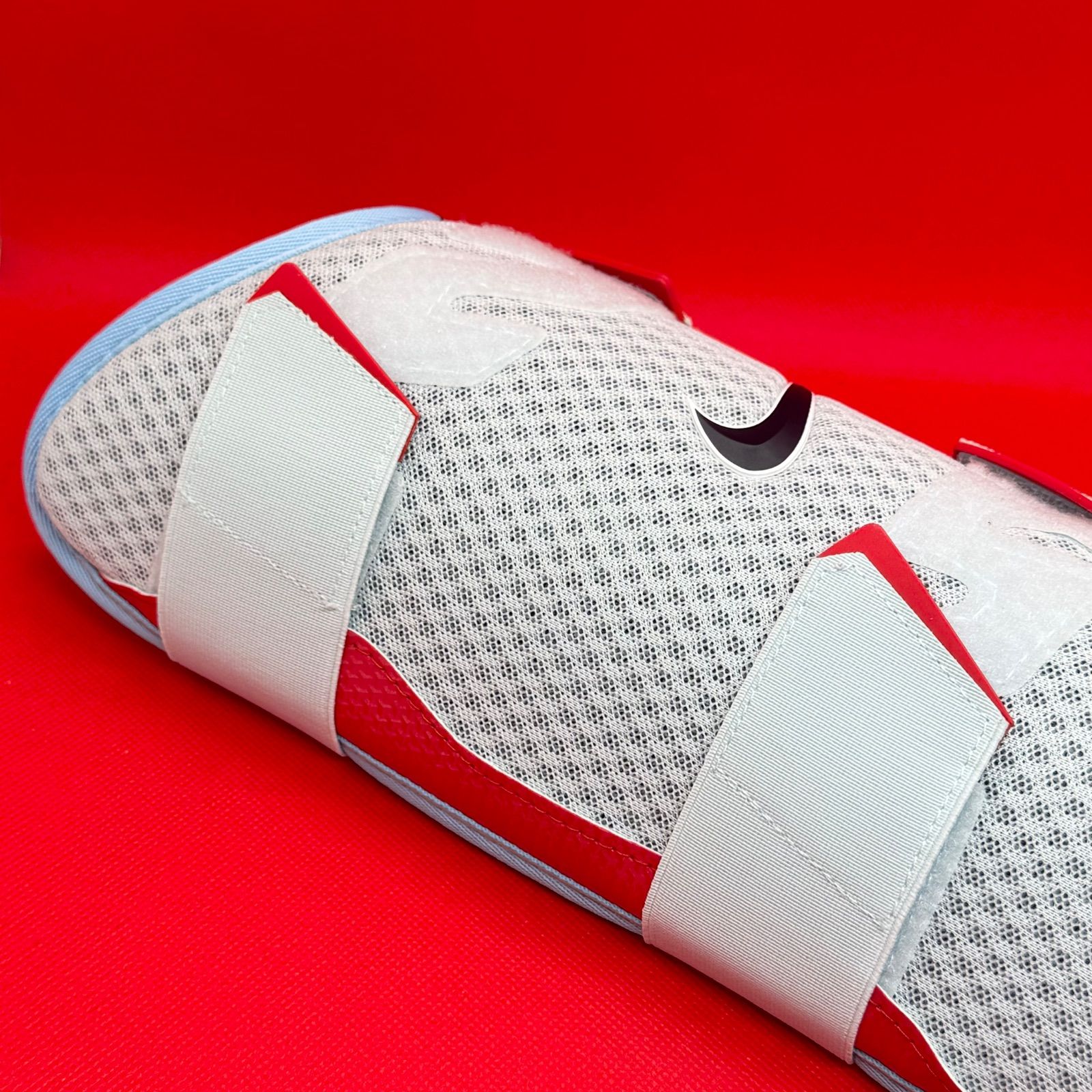 アクーニャJrモデル エルボーガード 楽天市場】【ナイキ アクーニャJr モデル】 エルボーガード NIKE