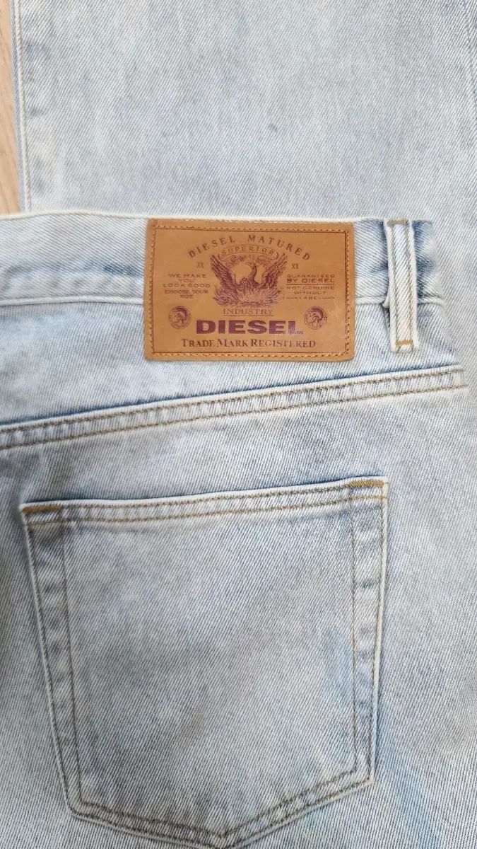  DIESEL ディーゼル テーパードフィット ウォッシュド デニム 34 35 その他 デニム ジーンズ