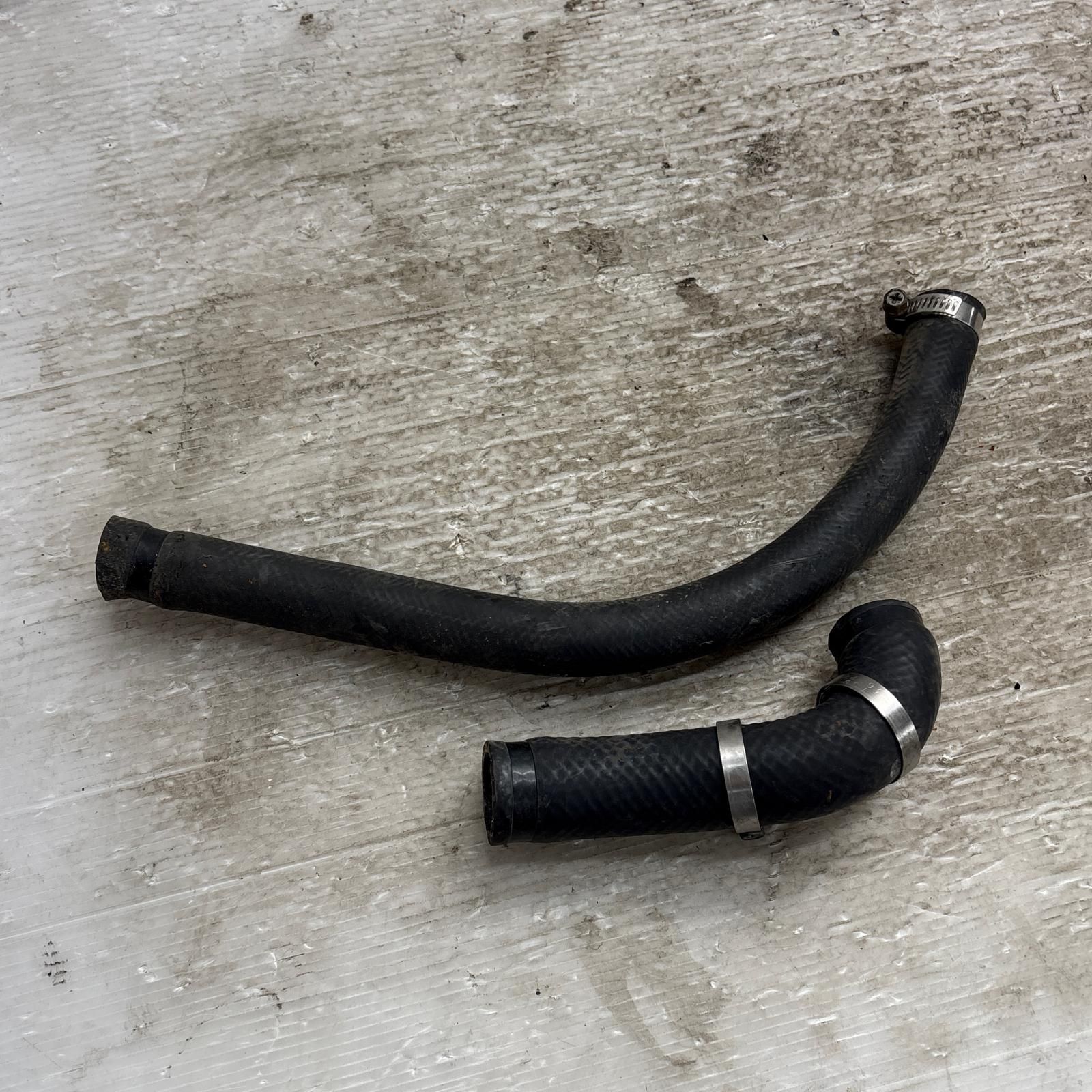 CHANEL ブリリアントキルティングジップウォレット（ブラック)