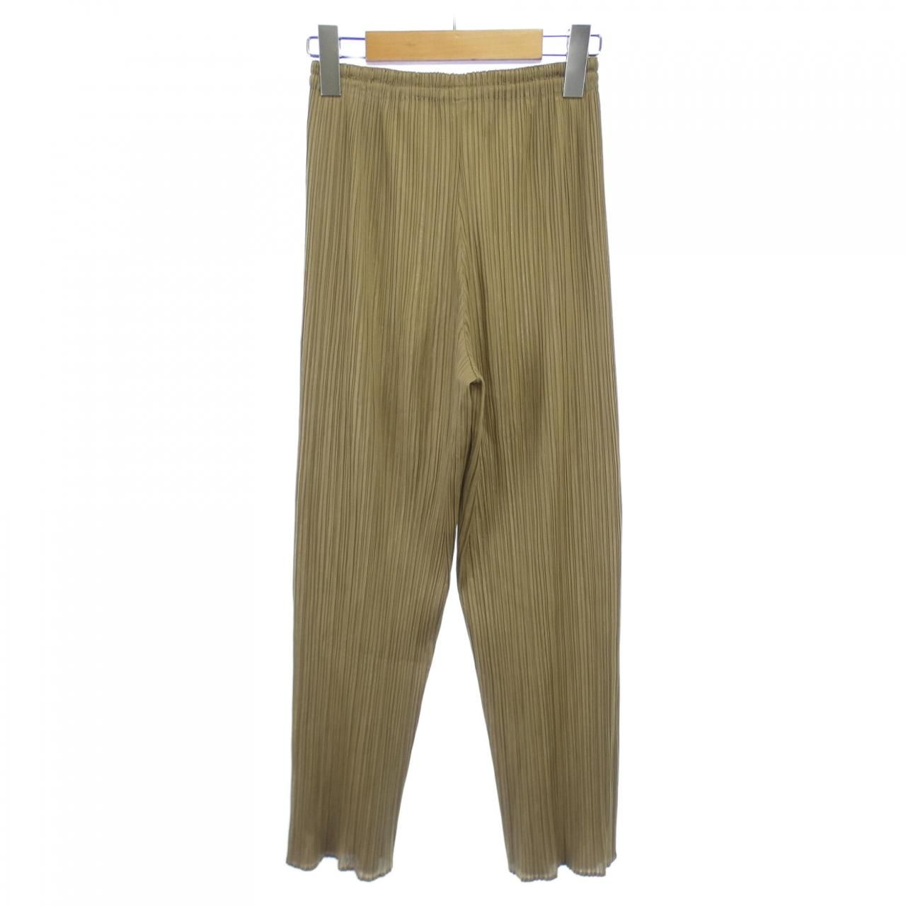 PLEATS