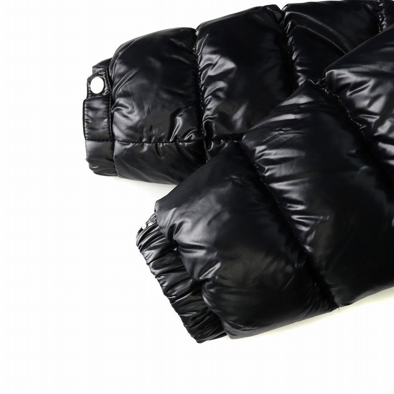 ヴァレンティノ ヴァレンチノ VALENTINO モンクレール MONCLER