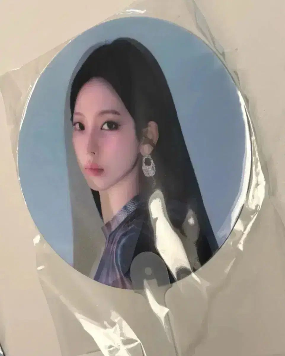 aespa 7/10 名古屋公演　会場限定トレカ　A賞  カリナ&ウィンター 61KRoKkGvoL._UF350,350_QL50_.jpg