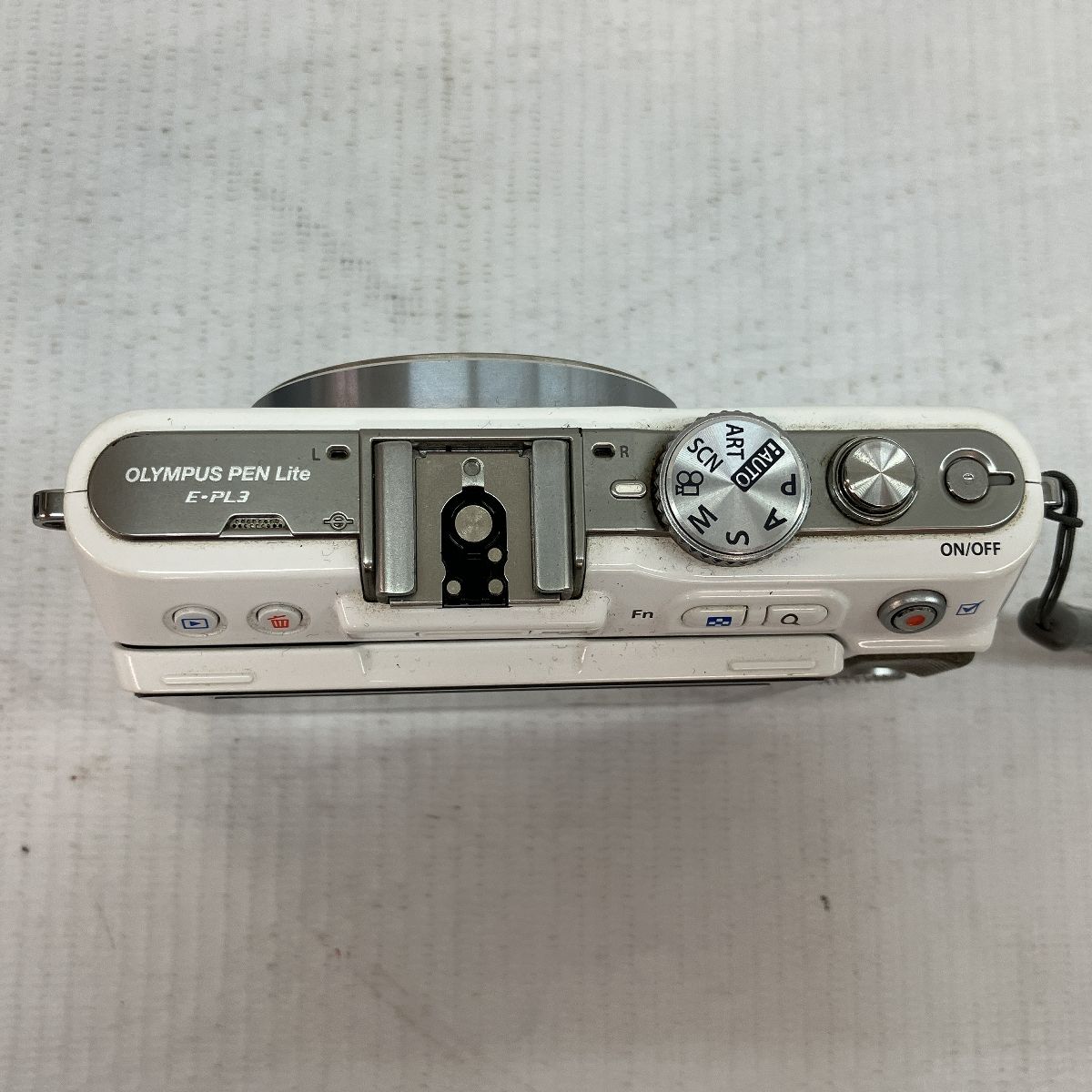 OLYMPUS PEN Lite E-PL3 オリンパス 一眼レフ ジャンク OLYMPUS PEN Lite E-PL3 デジタル一眼レフカメラ レンズ2個