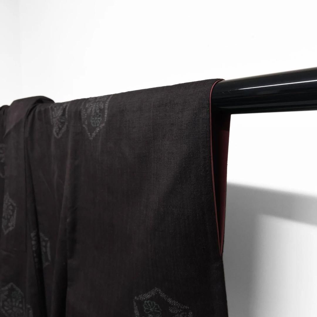 小紋 本場結城紬 亀甲 菊花 ダークトーン 100亀甲 着物 064a d