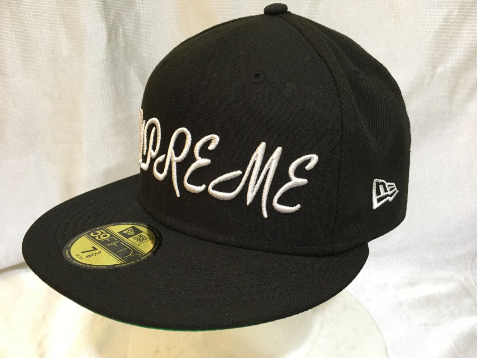 New Era × SUPREME SCRIPT ベースボールキャップ ブラック×グリーン