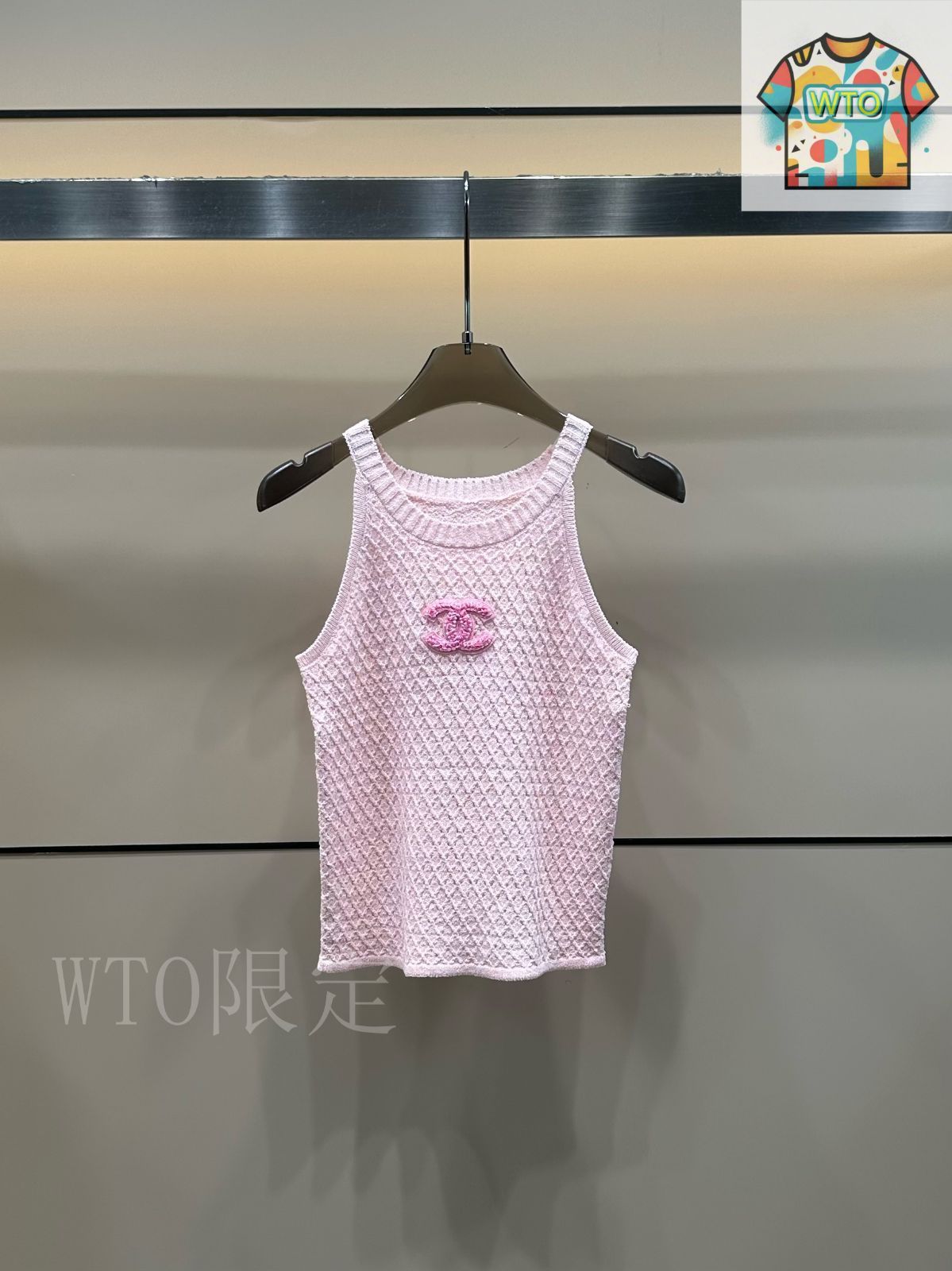 カジュアルで爽やかなストライプ柄♪【CHANEL】25P ベスト 今日特価】Chanel 25 夏 ストライプ ニット ハーネスベスト