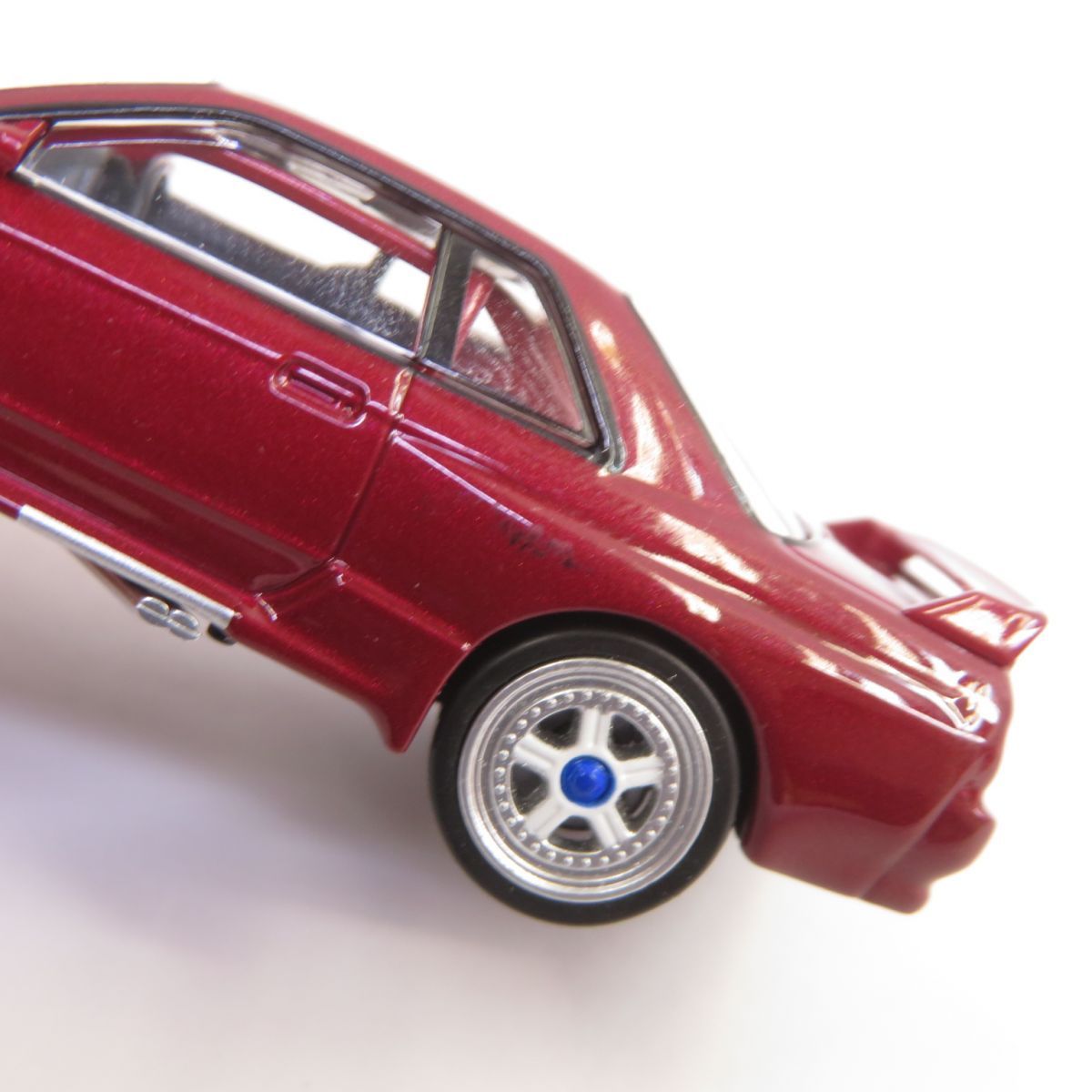 トミカリミテッドヴィンテージネオ LV-N 日産スカイライン GT-R