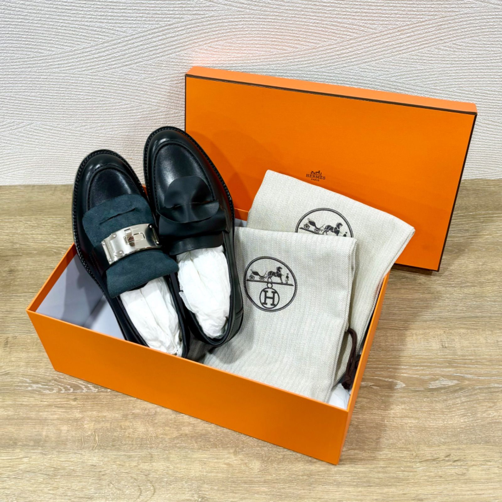 合わせやすいローファー♪【HERMES】モカシン ホット 楽天市場】エルメス モカシン ローファー ”ホット” 黒 ブラック