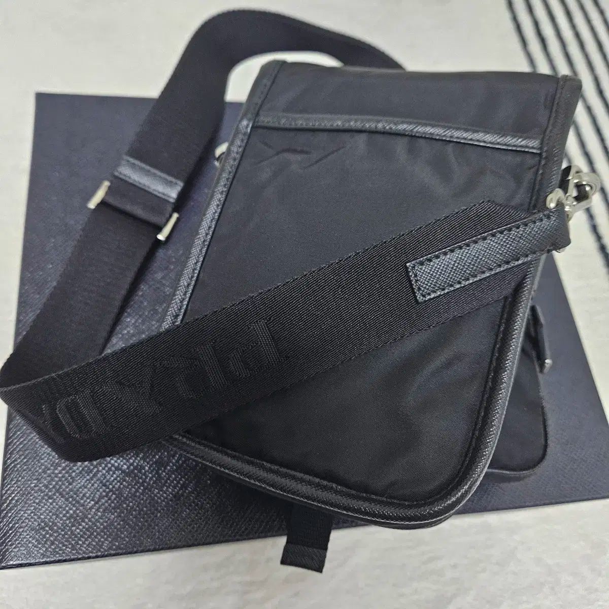 PRADA プラダ