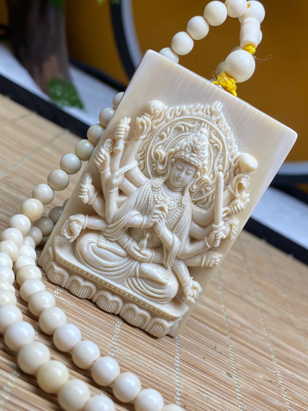天然マンモス牙精巧な手作り彫刻馬頭明王金剛 ネックレス 天然マンモス牙精巧な手作り彫刻馬頭明王金剛 ネックレス