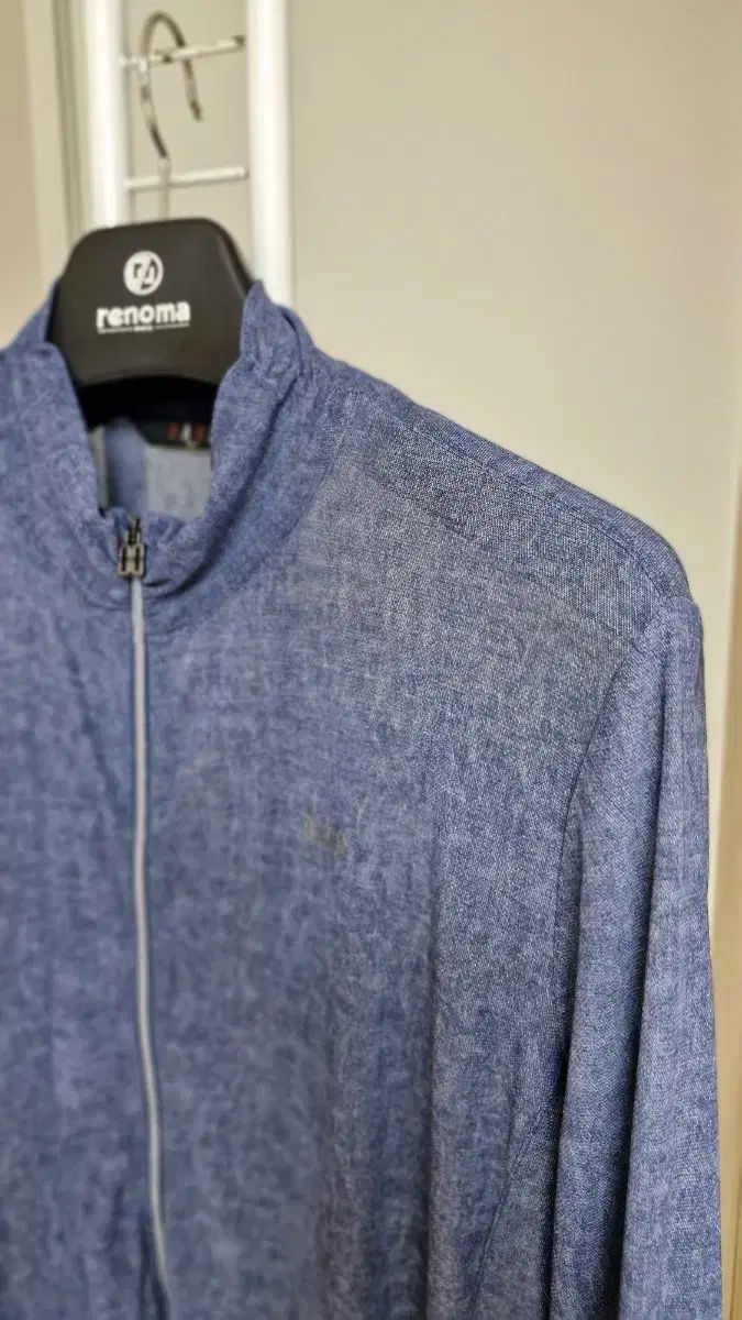 ライトネイビー