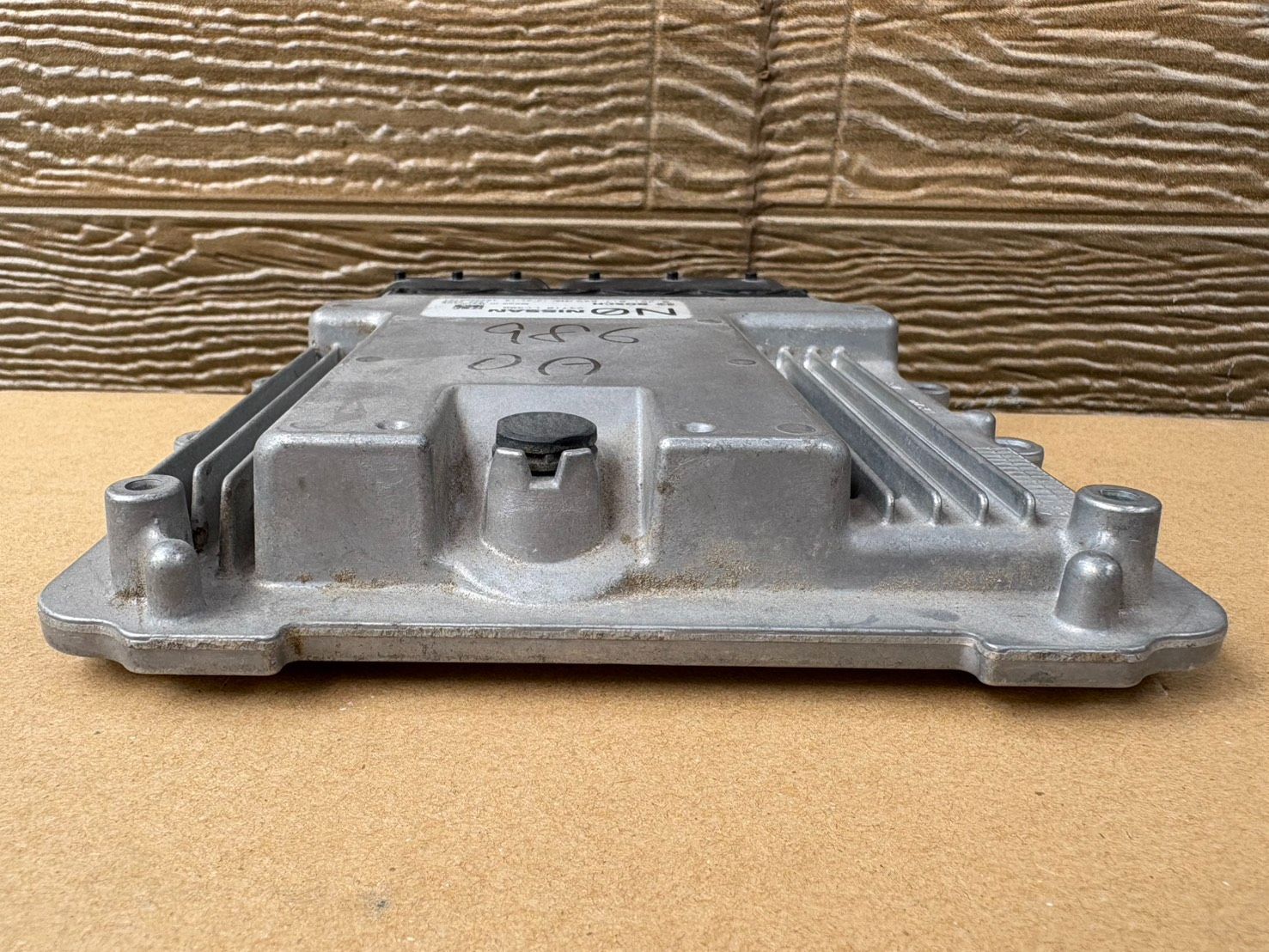 日産アトラス エンジンコンピューター