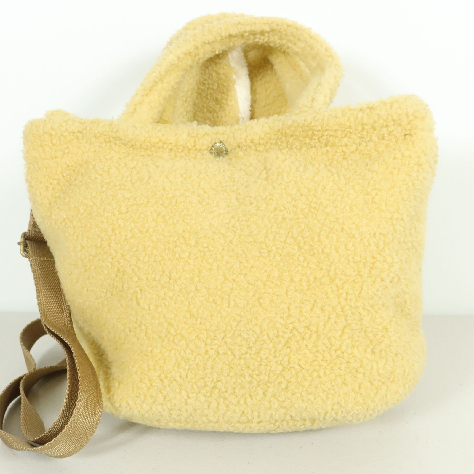 ワンダフルワールド カネコイサオ　ウサギモチーフ　ぬいぐるみ　2Wayバッグ ワンダフルワールド カネコイサオ☆かわいい ウサギモチーフ