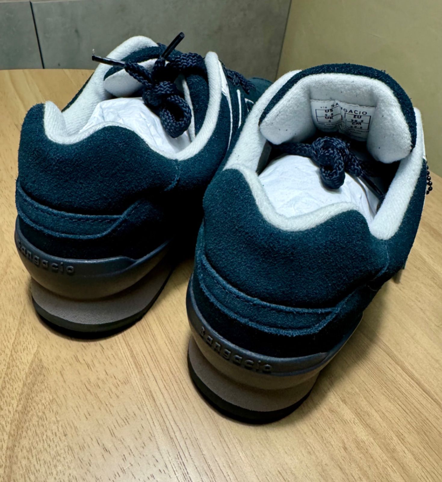 via Sangacio サンガッチョ にゅ〜ず スゥエードスニーカー 23.5cm