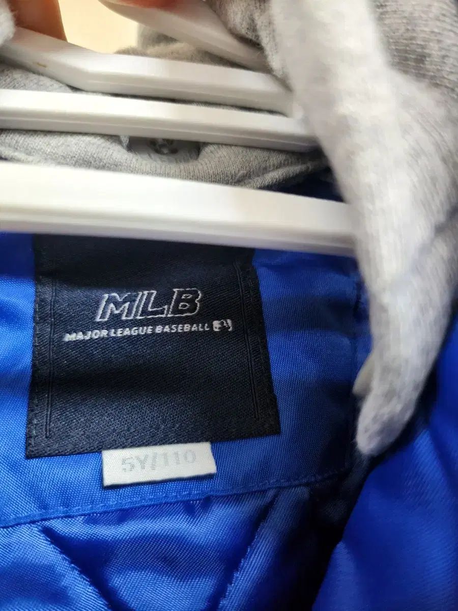 シカゴ.カブス ブルゾン他 男の子 160サイズ