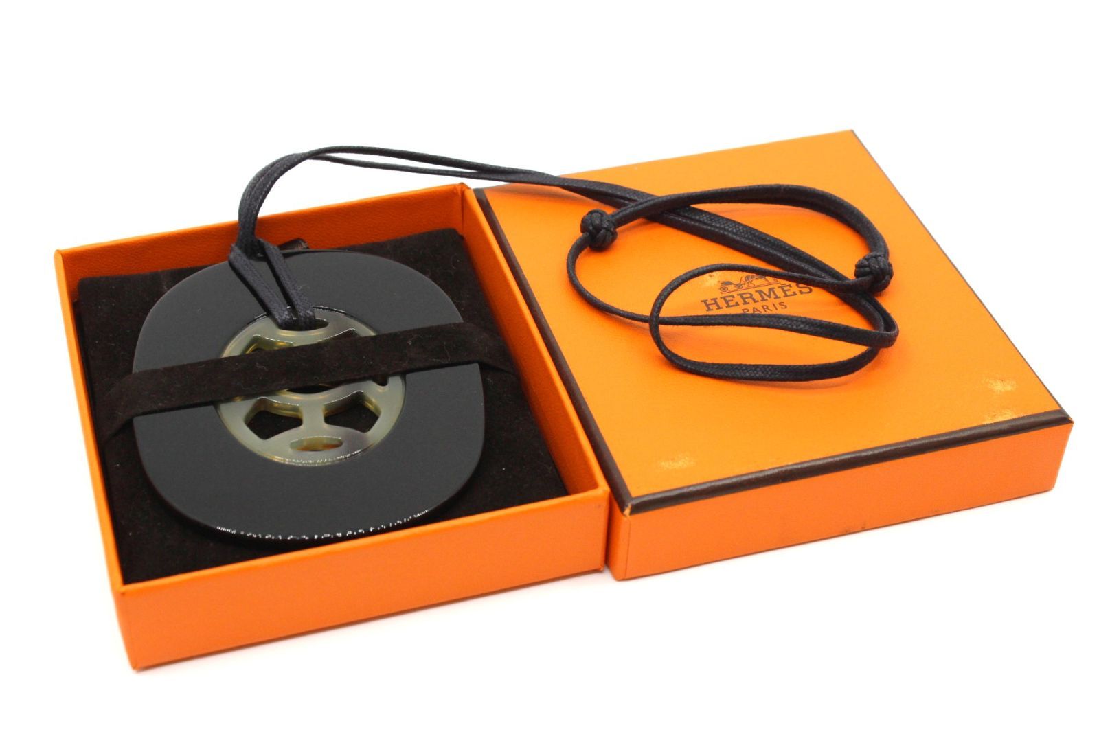 エルメス バッファローホーン ラッカー リフトGM ペンダント