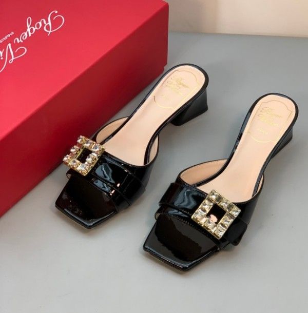 ♪ 週末割引♪ 今人気 ＊Roger Vivier＊ サンダル ミュール ブラック ♪