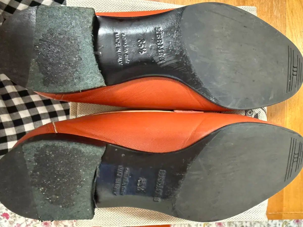 パリ ローファー