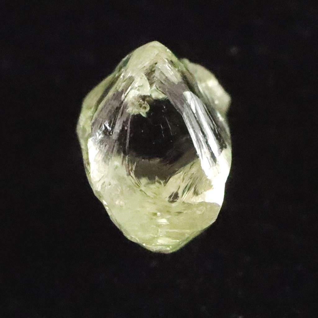 天然ダイヤモンド 原石 ラフ ルース Yellow 八面体 ソーヤブル 0.48ct