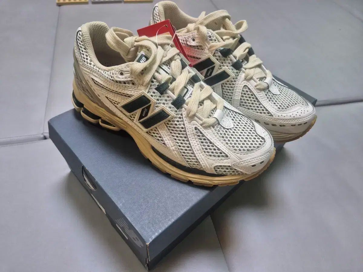 New Balance(ニューバランス) 1906