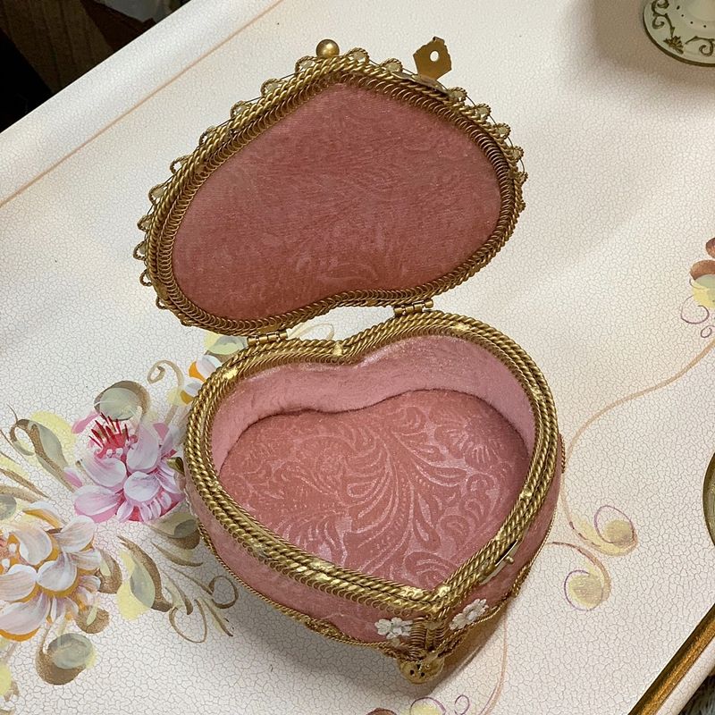 ロココ調 ジュエリーボックス ケース ハート型ボックス ピンク